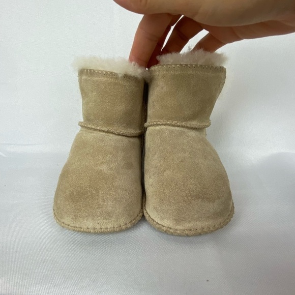 Ugg Australia Baby Kids Erin Pull on Snow Boots size Medium - Picture 2 of 7
